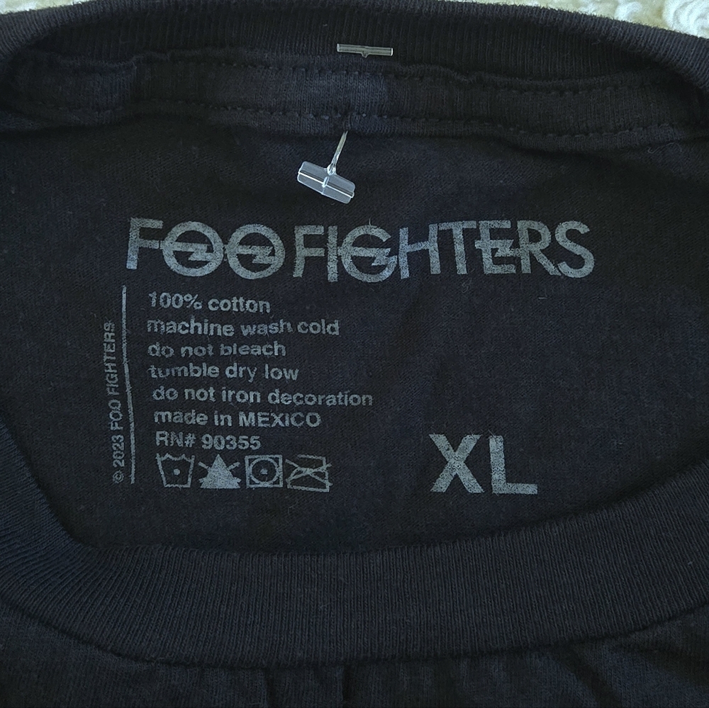 Foo Fighters🤺 "FF" Logo Graphic Tee👕 - NWOT - Picture 5 of 11